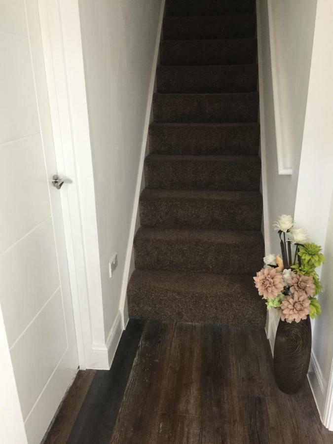 Alphalink Lodge Middlesbrough Bagian luar foto