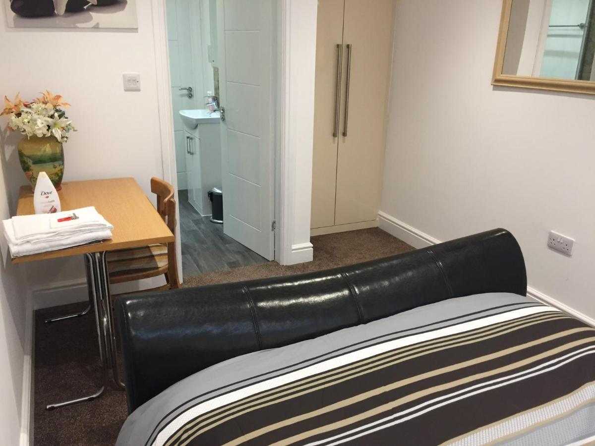 Alphalink Lodge Middlesbrough Bagian luar foto